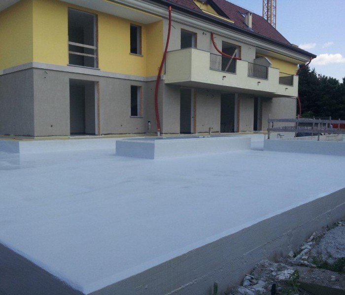 Posa di membrana elastomerica a spruzzo